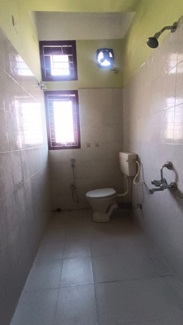 Unfurnished 3bhk in 1, Bye Lane 2, Beltola, Guwahati, Assam, India for Rent